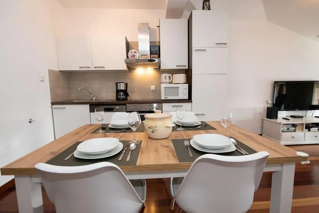 Apartment Villa Mascagni Modern Seaview Appartment Opatija Croatia